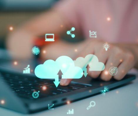 With WEI’s cloud-native expertise to support your hybrid cloud journey, explore how vSphere with Tanzu enhances agility and scalability in hybrid environments.