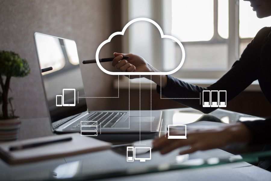 Qumulo Shift, Amazon S3, cloud data storage, AWS, data management, hybrid cloud